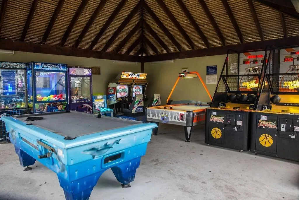 דירה 1 Bedroom Ground Level Unit In Noosaville Resort