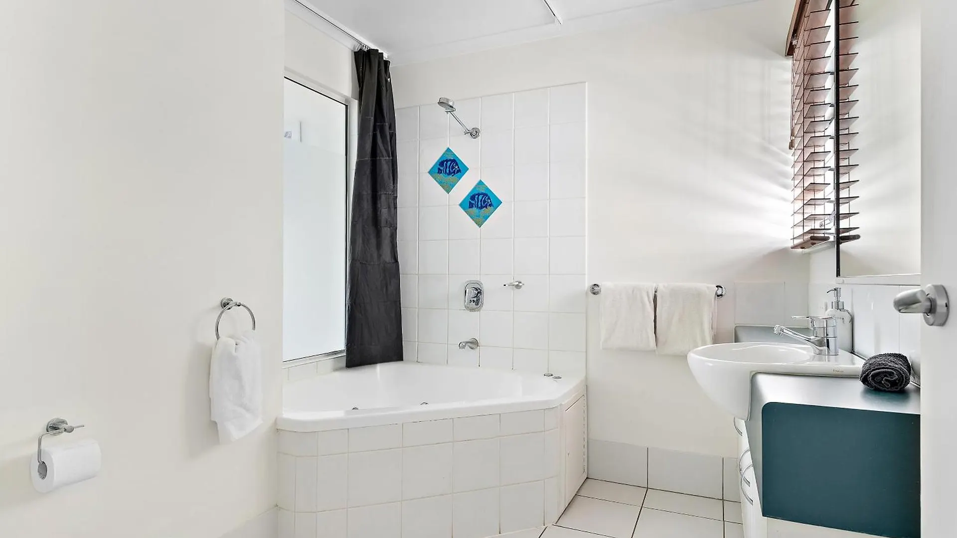 1 Bedroom Ground Level Unit In Noosaville Resort 0*,  Ausztrália